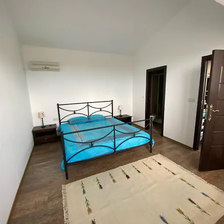 Сънрайз Вила Villa *